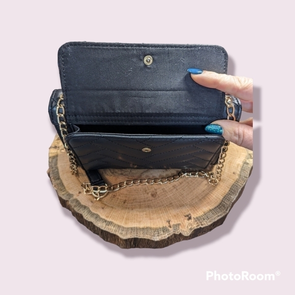 BEBE quilt embossed Saffiano Crossbody Black Purse - Picture 2 of 9